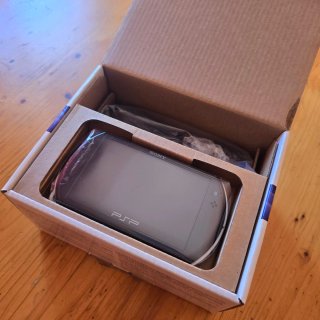 Sony PSP Go 16GB Negra Nueva