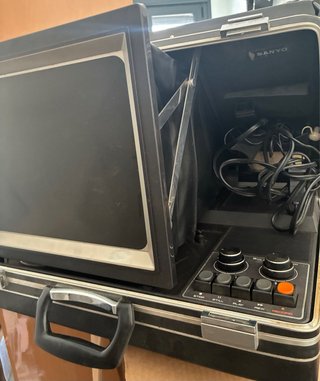 Proyector Sanyo Antiguo Maletín