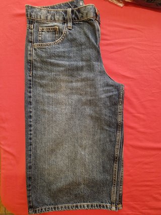 Pantalón pirata vaquero ancho nuevo