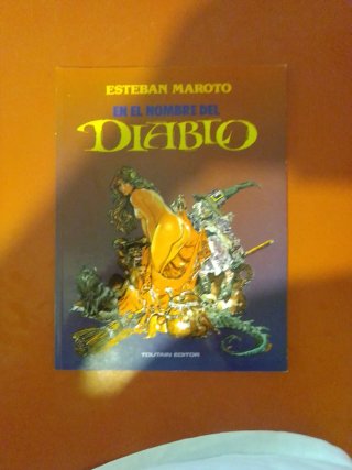Cómic En el nombre del diablo de Esteban Maroto