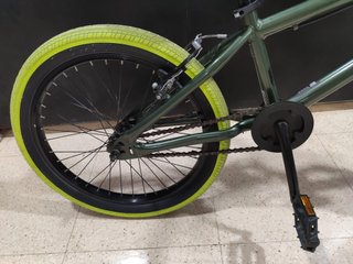 Bicicleta BMX WIPE 500 Verde 20"