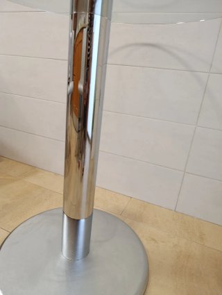 Mesa redonda cristal y metal