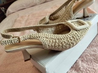 Sandalias tacón medio beige T38
