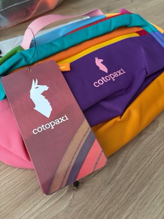 Riñonera Cotopaxi Multicolor