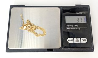 Cadena Barbada de oro de 18k, 3.77 g, 51 cm.