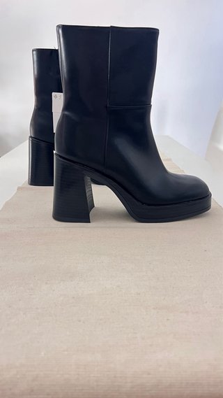 Botas Bershka Negras Plataforma Tacón