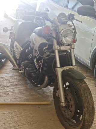 Yamaha Vmax 1300 Cruiser