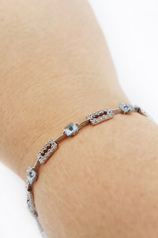 Pulsera de oro blanco de 18k. Ref:044-05-01453