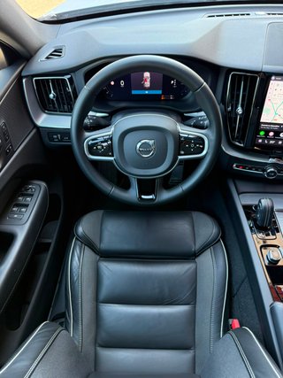 Volvo XC60 RECHARGE PLUS DARK Híbrido 4x4 2.0 T6