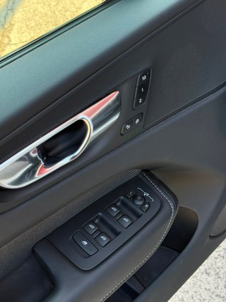 Volvo XC60 RECHARGE PLUS DARK Híbrido 4x4 2.0 T6