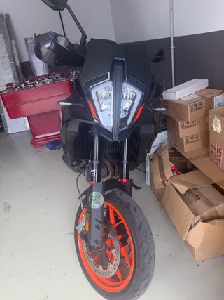 KTM 890 SMT Negra y Naranja