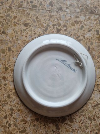 Plato de cerámica decorado