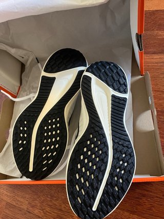 Nike Quest 5 Zapatillas Blancas y Negras