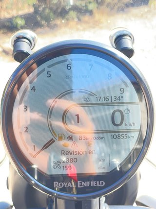 Royal Enfield Himalayan 450 Negra/Dorada