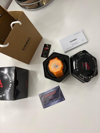 Reloj G-Shock Naranja y Negro