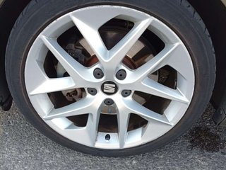 SEAT leon