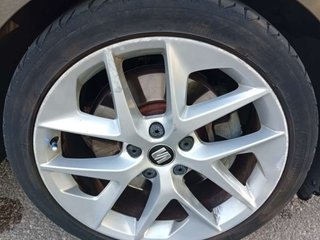 SEAT leon