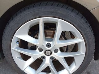 SEAT leon