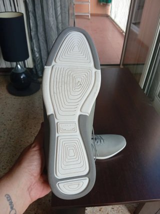 Zapatos Zara grises
