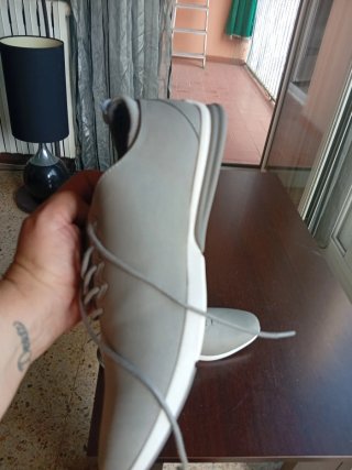 Zapatos Zara grises