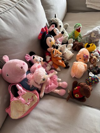 Lote de peluches variados