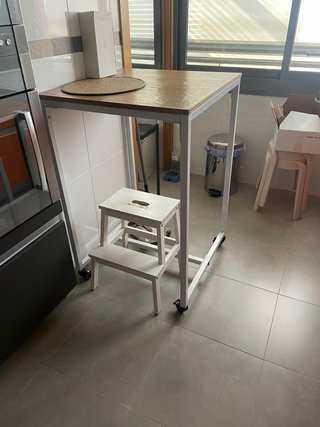Mesa alta comedor madera y metal