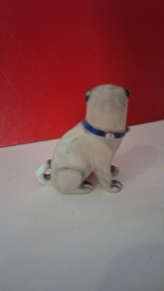 Perro Carlino (Pug) de Biscuit Porcelana