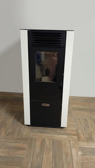 Chimenea de pellets moderna