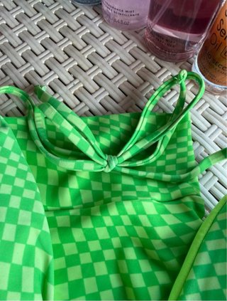 Set 3 pezzi costume bikini e pareo