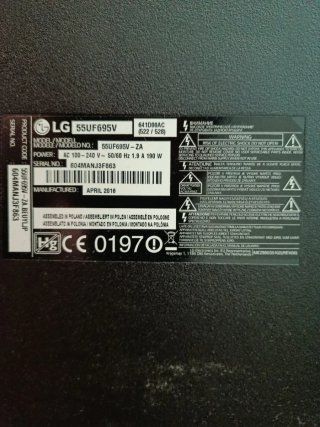 TV LG 55 Pantalla Plana. Se ven dos líneas negras