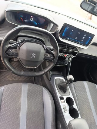 Peugeot 2008 2021