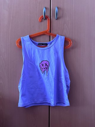 Camiseta sin mangas SHEIN morada con estampado