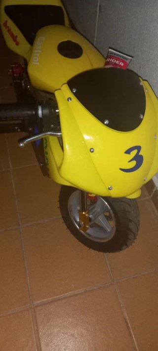 Mini Moto Castrol Amarilla y Azul