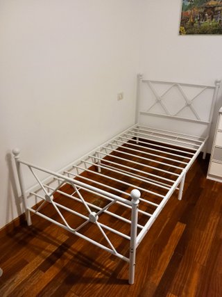 Cama individual metálica blanca 190x90