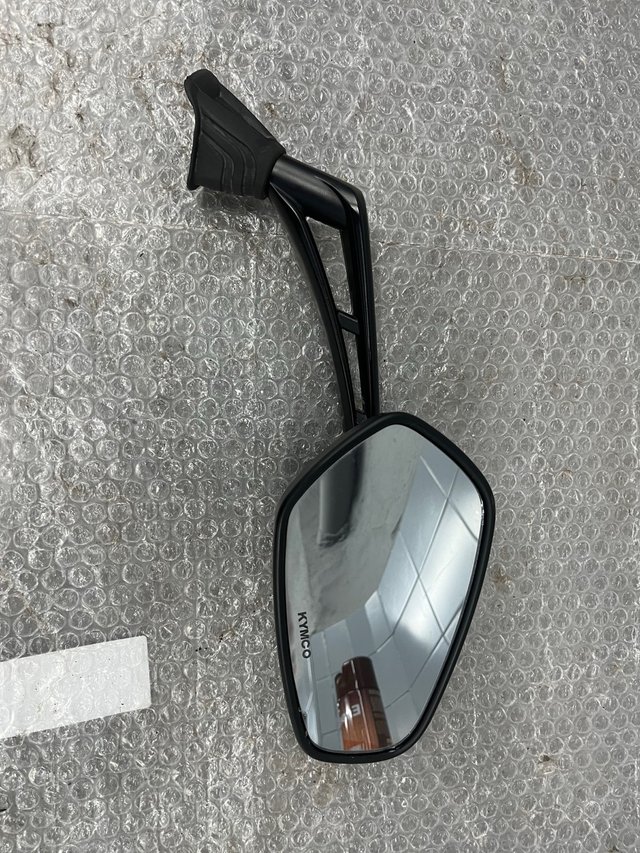 Retrovisor Derecho Kymco SuperDink 125