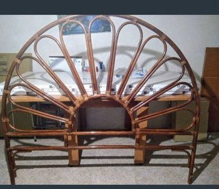 Cabecero de mimbre semicircular