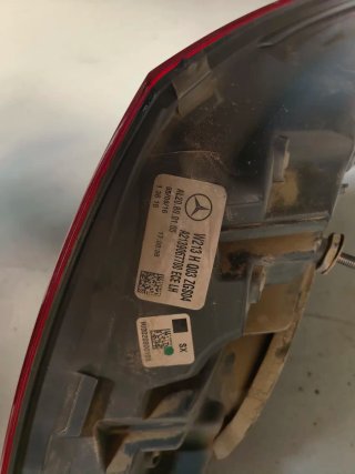 Piloto Trasero Izquierdo Mercedes Clase E W213
