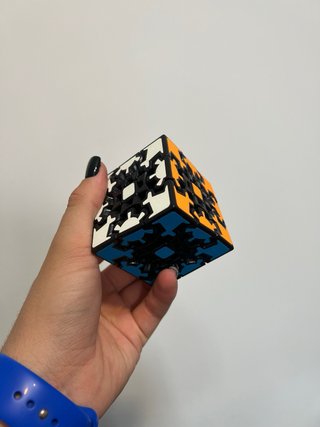 Lote 18 cubos Rubik formas + regalo puzle madera