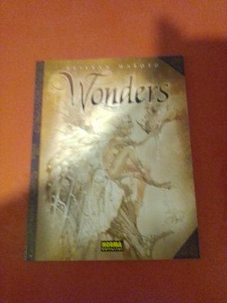 Cómic Wonders de Esteban Maroto