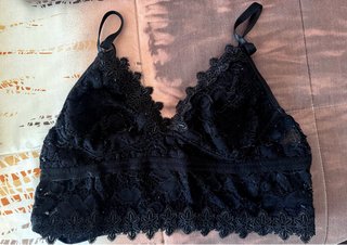 Top encaje negro talla M