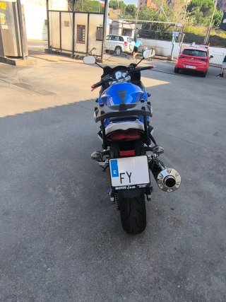 Suzuki GSX650F Azul y Blanca