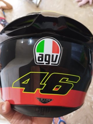 Espectacular casco AGV
