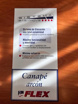 Canapé con colchón y cabecero