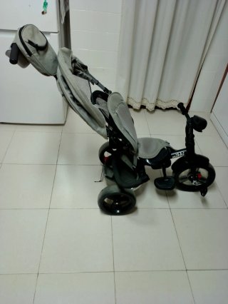 Triciclo para niños gris