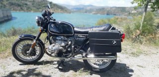 Moto BMW Negra