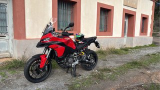 Ducati Multistrada V2 S Roja