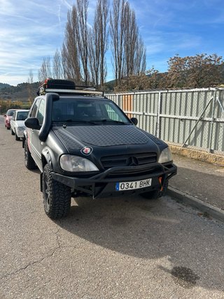 Mercedes-Benz ML 320 2001