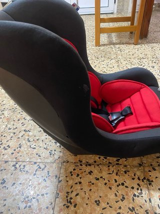 Silla de coche Nania Negra y Roja