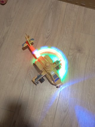 Helicóptero de juguete eléctrico con luces y sonid