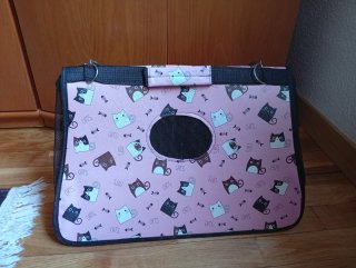 Transportín para gato con estampado de gatos